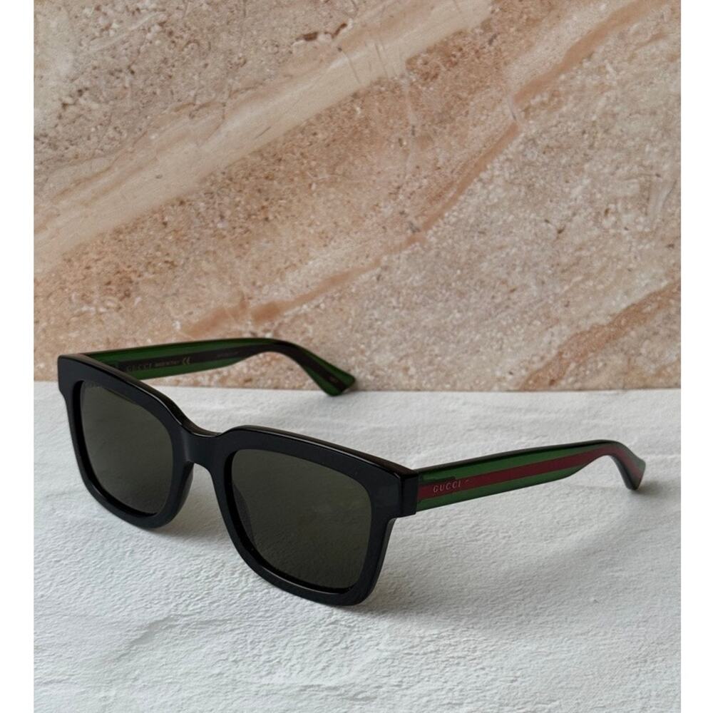 NEW Gucci GG0001S Black Striped Arm Sunglasses - Picture 1 of 6